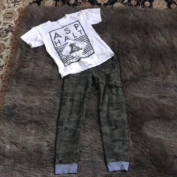 OLD NAVY CAMMO JOGGERS - Picture 4 of 4